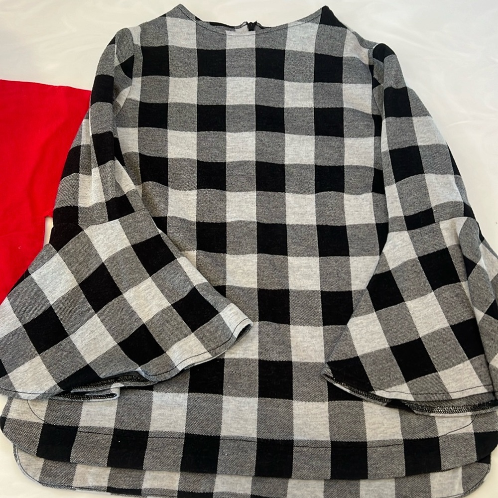 Crown and ivy small top